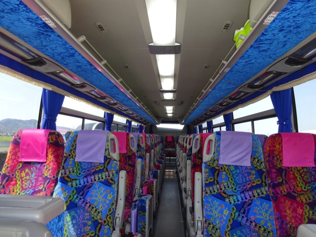 車両476